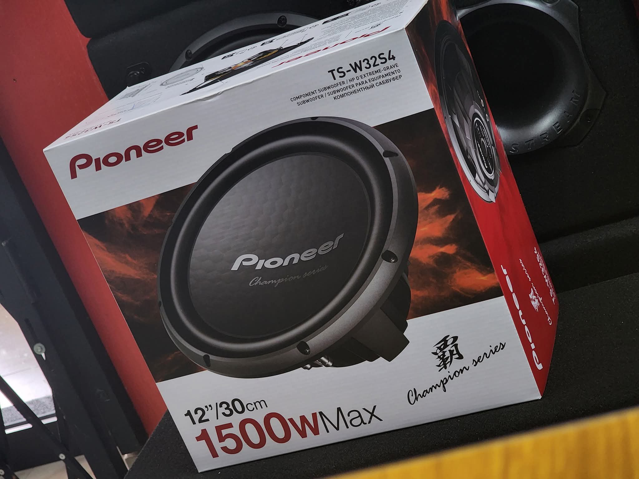 PIONEER TS-W32S4 1500WATTS