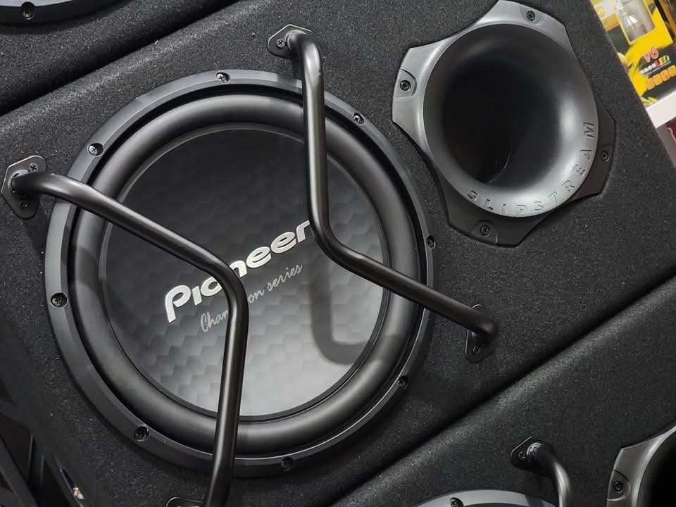 PIONEER TS-W32S4 (1500W) + SLIPSTREAM ENCLOSURE
➡️CHAMPION SERIES SUBWOOFER⬅️